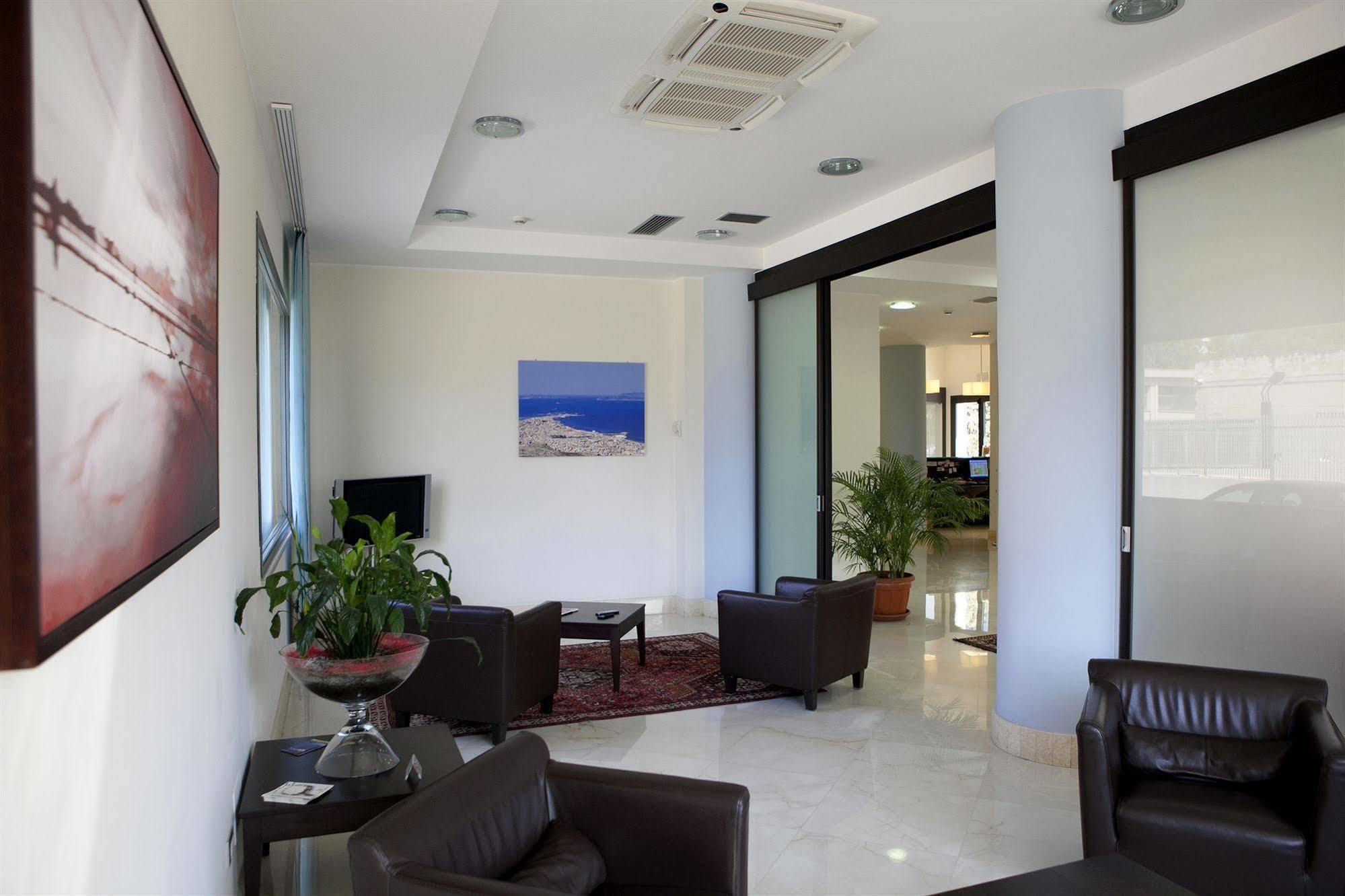 Hotel Tiziano Trapani Eksteriør bilde